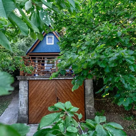 Cherry Garden Cseresznyeskert Vendeghaz Dunabogdany