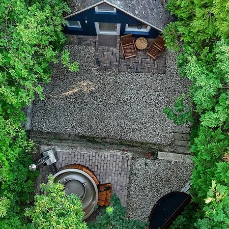 Chalet Cherry Garden Cseresznyeskert Vendeghaz *